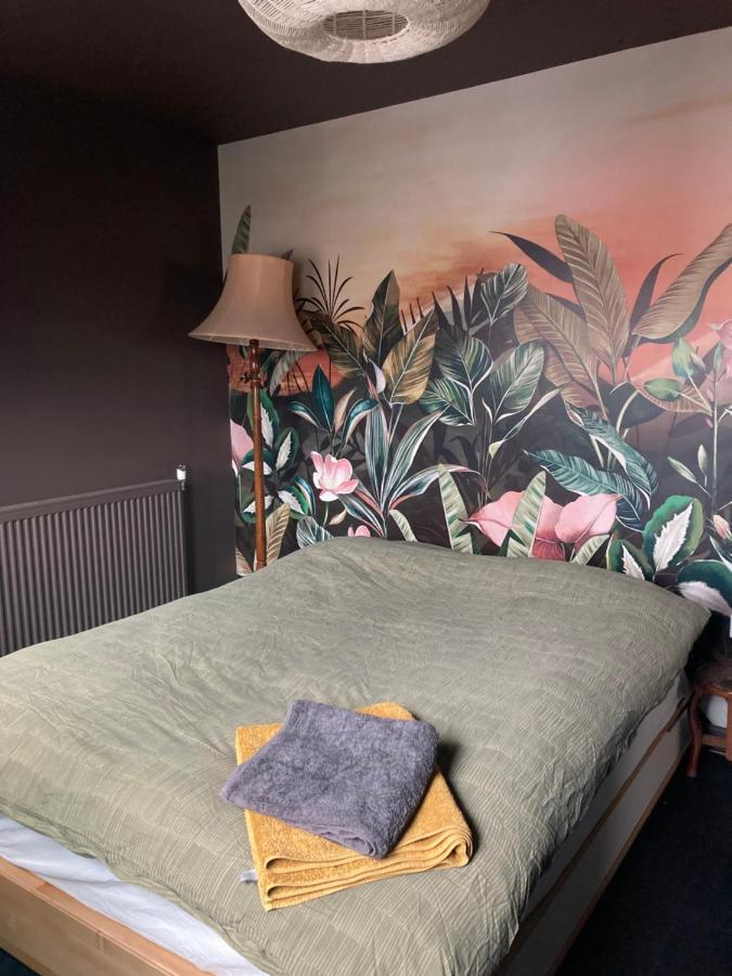 Canal View 1 Bed Apartment In Zone 1 Londra Esterno foto